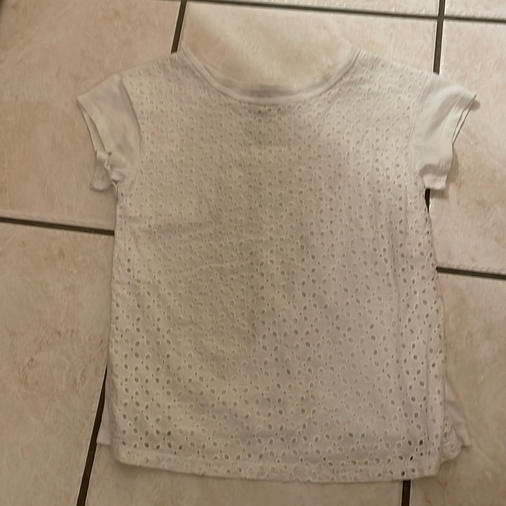 🩵 Gap eyelet girls t shirt